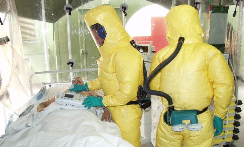 Fear of Ebola outbreak after infected patient escaped from clinic