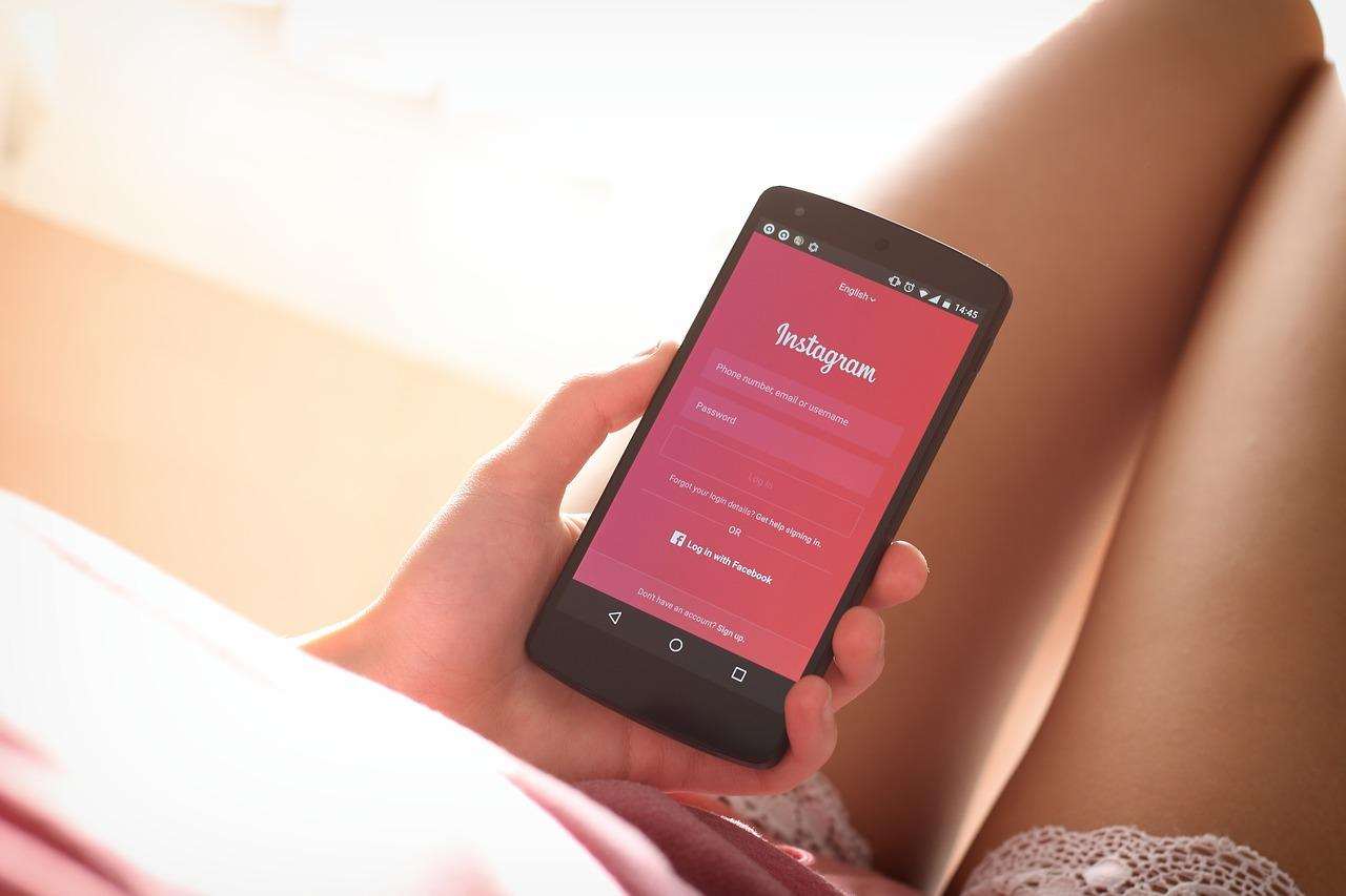 Instagram launches new update to combat online bullying