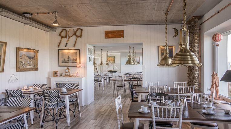 The hotel's breakfast room.