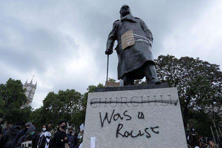 In London, the image of former Prime Minister Churchill was smeared with graffiti.
