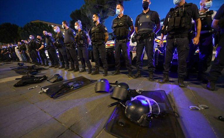 French police officers protest against “zero-tolerance against racism in law enforcement”
