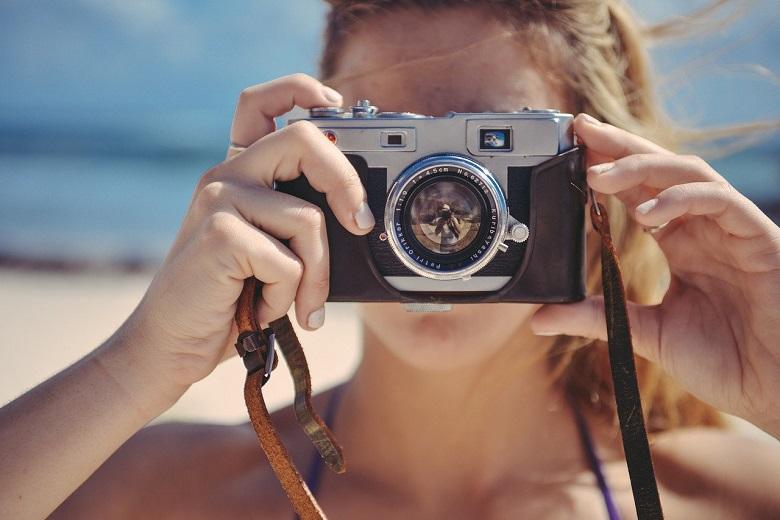 With these instant cameras you can make blissful polaroid photos