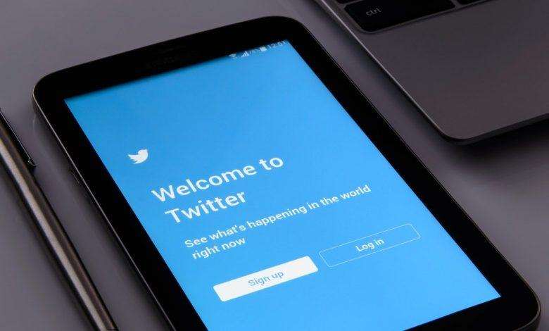 “Twitter is working on a paid subscription service”