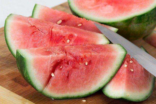 The dangers of eating watermelon listed by a nutritionist