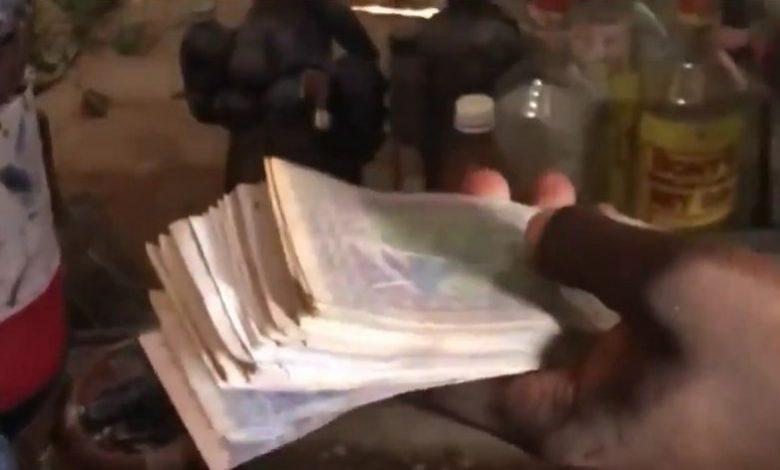 Money doubler: these Cameroon “magic purses” multiple banknotes [Vidoe]