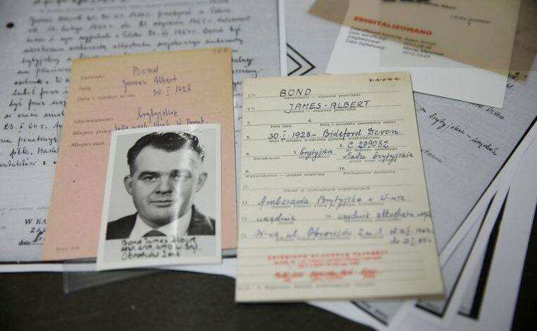 Yes! There is a real James Bond? He lived in Poland