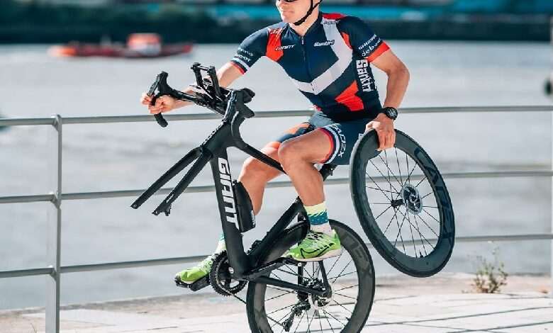 “Don’t call yourself a cyclist unless you know how to do this” – Gustav Iden