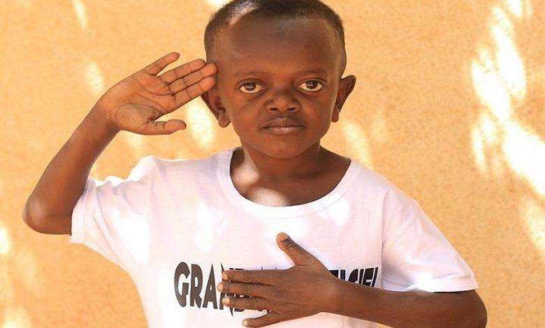 Who is “Grand M”, the Malian “little elf”?