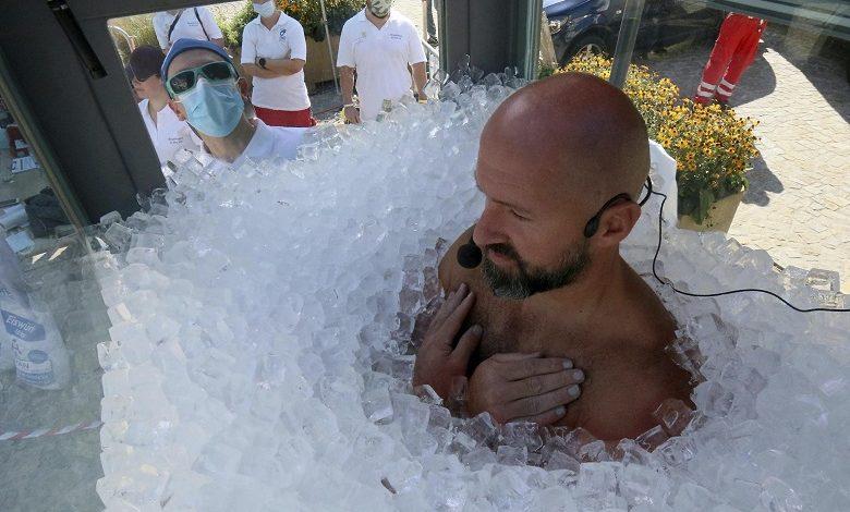 Man breaks record: He spends two and half hours in ice cube