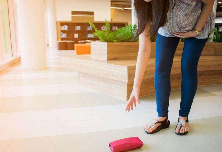 Besides, you will find it difficult to bend over, it will be incredibly uncomfortable if something very important falls to the floor.