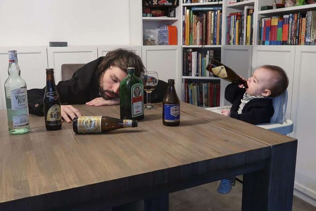 Dad makes funny photos to show his partner that daughter is safe 