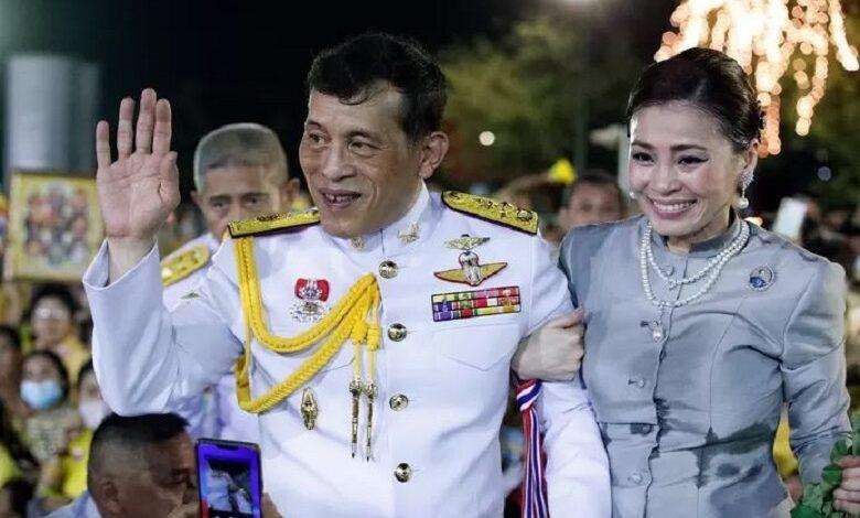 Former queen walks in thong and eats from dog bowl: Thailand blocks Pornhub over ‘pool video’
