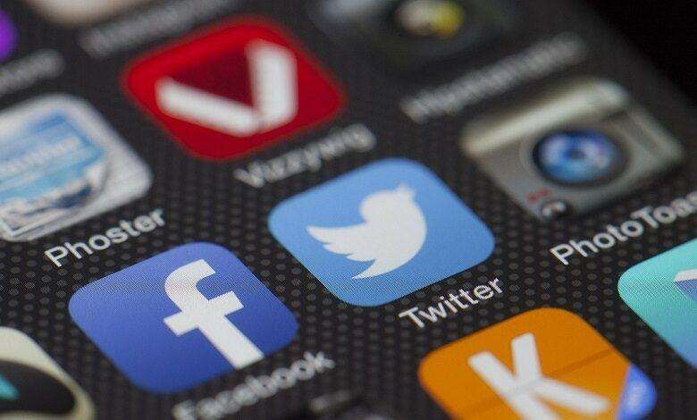 Twitter and Facebook justify interference in fake news of US elections