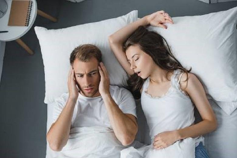 What external factors cause snoring?