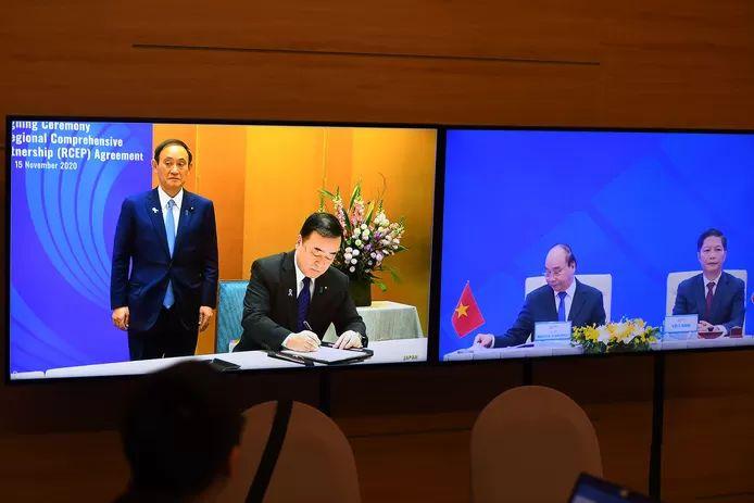 World’s largest free trade: Asian countries sign agreement after 8 years of negotiations