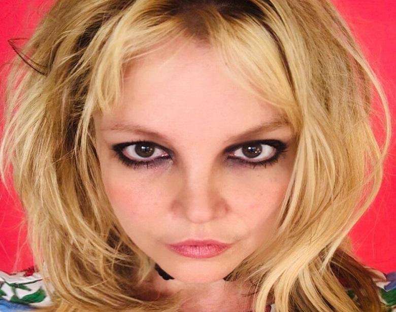 Britney Spears loses major lawsuit against her father and cut her hair