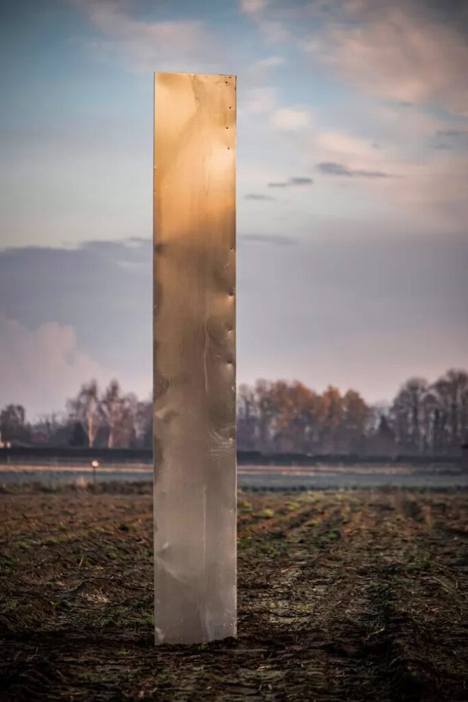 another mysterious monolith on the potato field in Baasrode