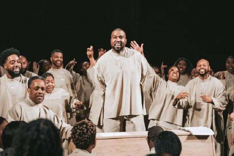 Kanye West Releases New Religious Record “To Celebrate the Birth of Jesus”