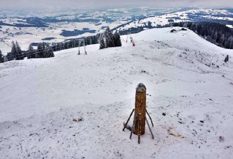Wooden pen!s in larger version back on the German mountain 