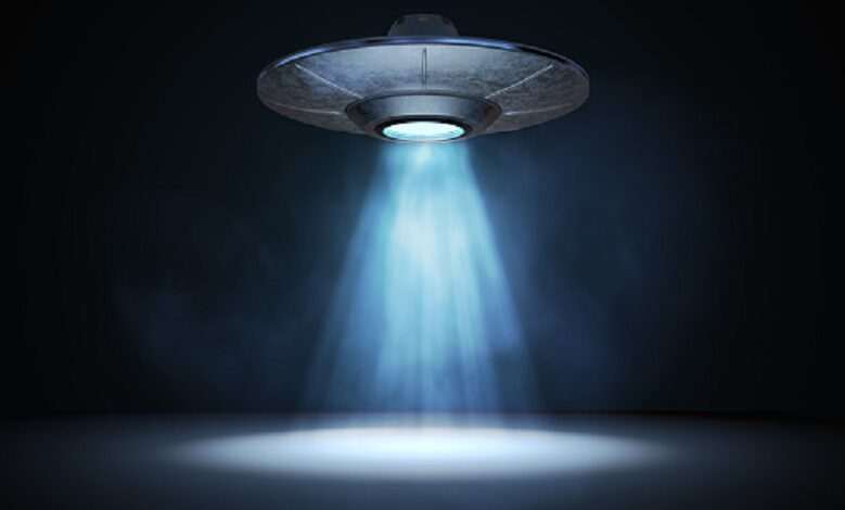 Top Harvard scientist believes that aliens visited us 4 years ago