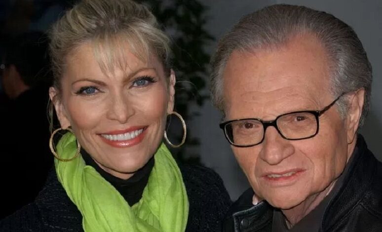 Larry King’s last wife goes to court for not having a will