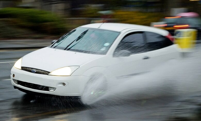 Never again aquaplaning? This system splits pools like Moses the Red Sea