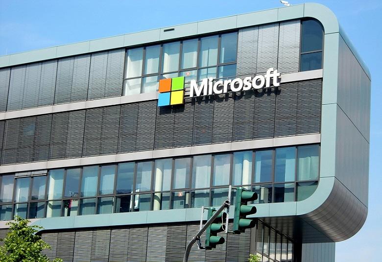 Microsoft warns of security vulnerability in Exchange software