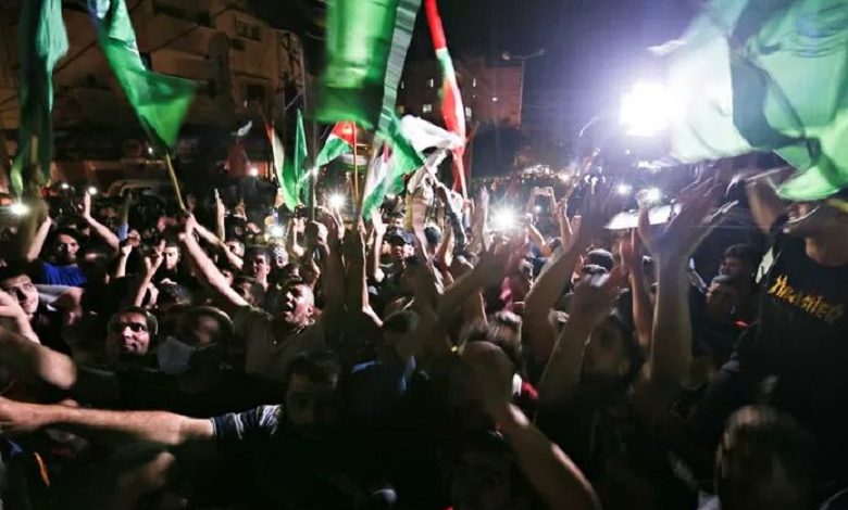 Hamas reopens government buildings in Gaza Strip