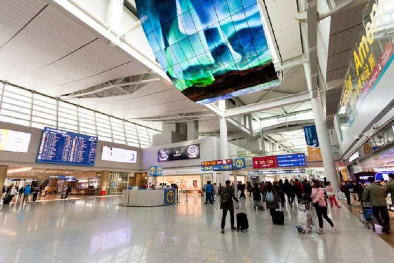 The top 5 beautiful  airports in the world