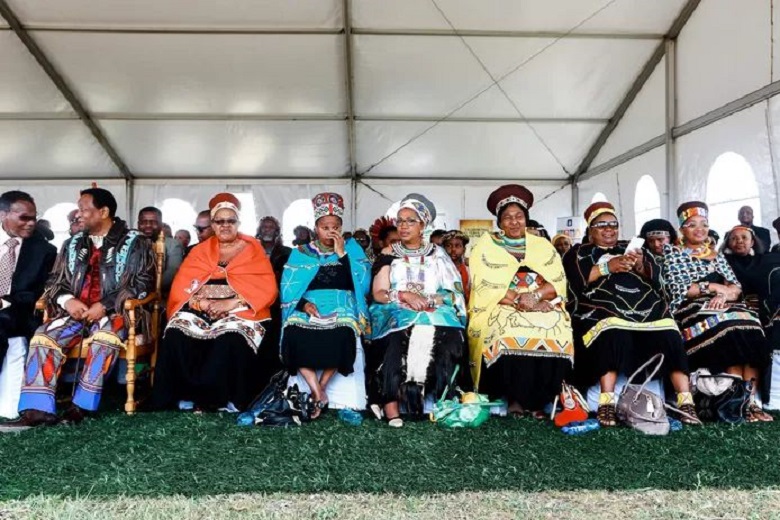 The six wives of the late King Goodwill Zwelithini (second from left): Sibongile Dlamini, Buhle Mathe, Mantfombi Dlamini, Thandekile Ndlovu, Nompumelelo Mamchiza and Zola Mafu in 2013