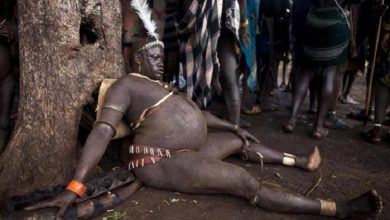 While Europeans and Americans fanatically struggle with every extra kilogram, the male representatives of the African body tribe try to grow the biggest belly among their tribesmen—those who succeed become true heroes and get all sorts of preferences.