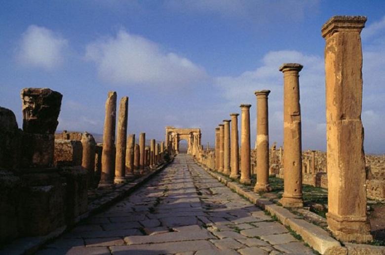 One of the roads to Timgad