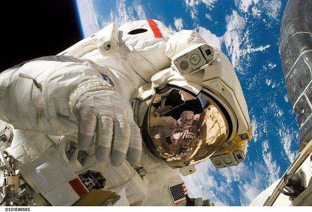 How do astronauts wash? First laundry detergent in space