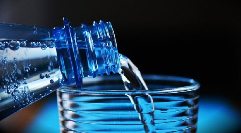 How to avoid dehydration in the heat if you don't feel like drinking plain water