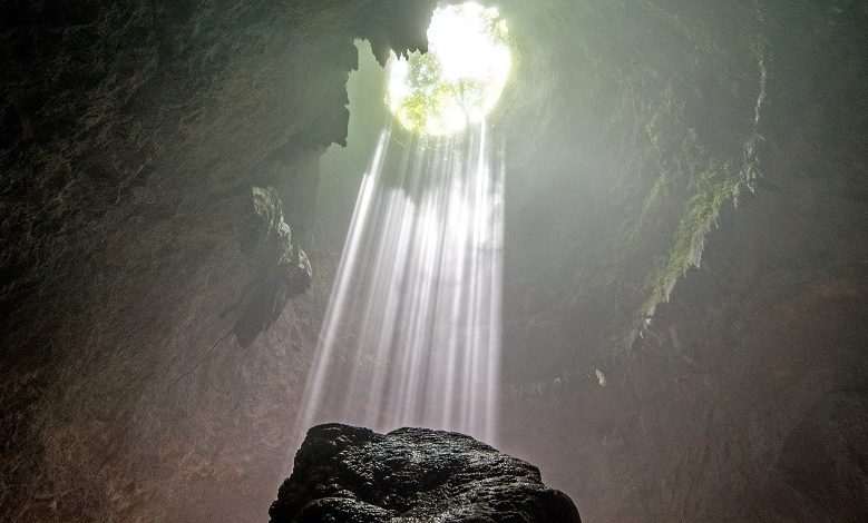 Agharti, the earth’s inner world: Where and what is known about it