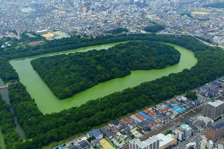Keyhole tombs: What ancient Japanese burial mounds hide
