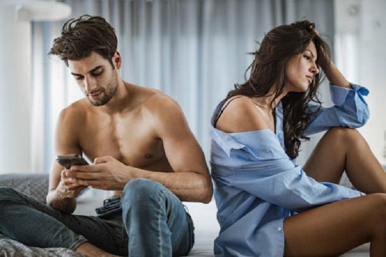 Microcheating: infidelity in the age of technology