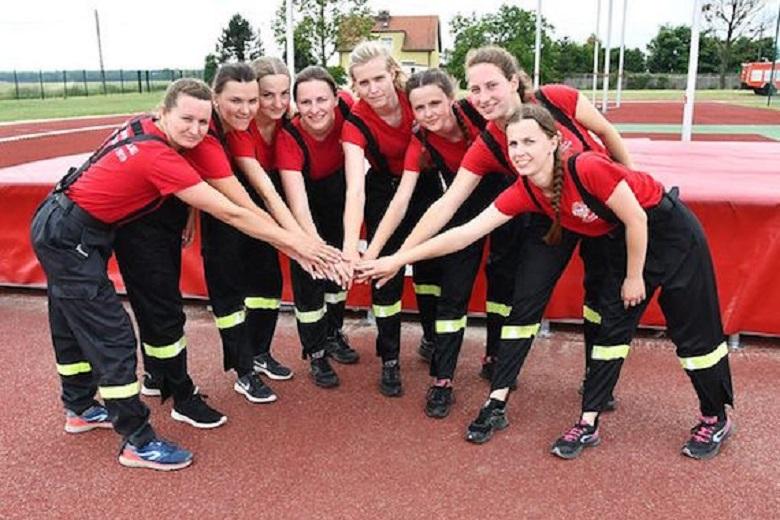 All-girl fire brigade in Miejsce Odrzańskie