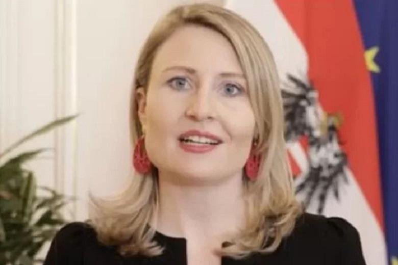 Austrian Integration Minister swallows criticism for her ‘map of political Islam’