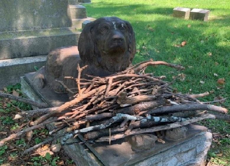 Why for over 100 years people still bringing wooden sticks to dog’s grave in Brooklyn