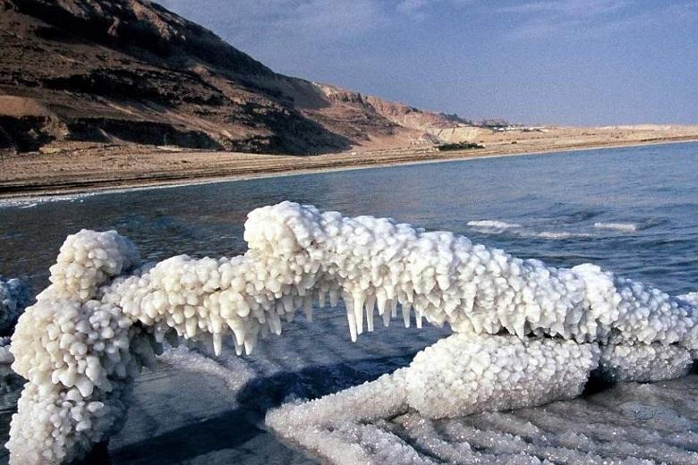 Salt crystals of Dead Sea