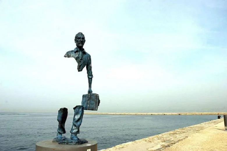 Top 5 most unusual monuments in the world you never know