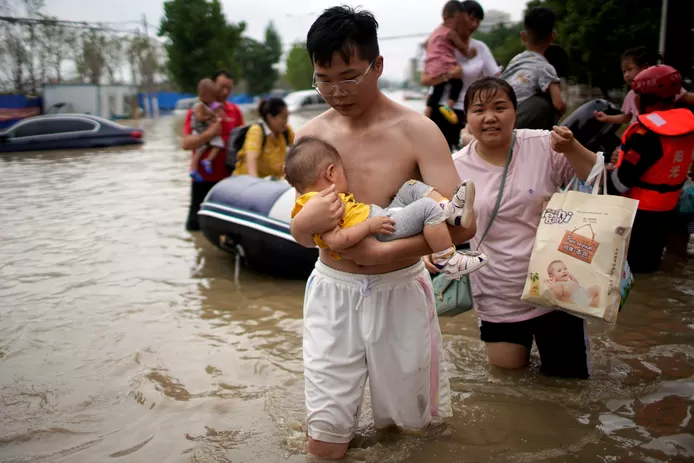 There are severe floods in the Chinese capital of Zhengzhou.
