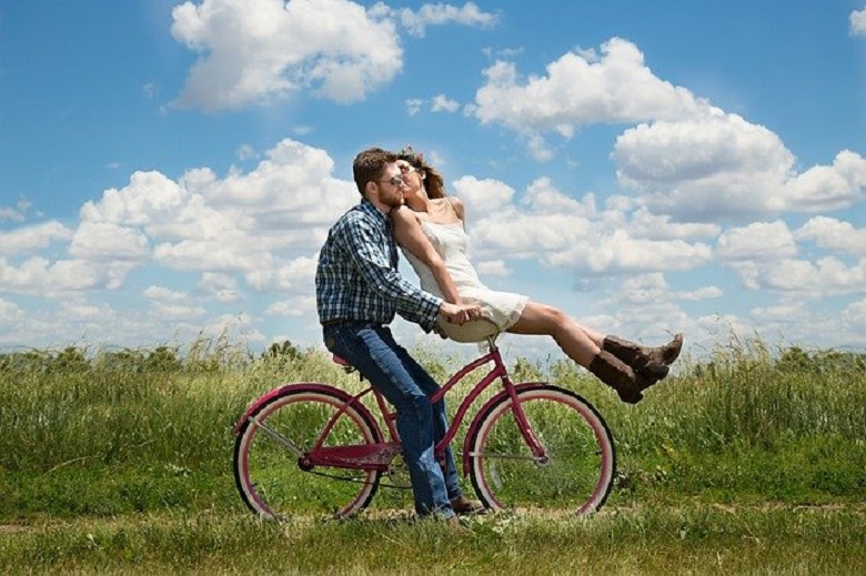 6 things to get rid of in a mature relationship