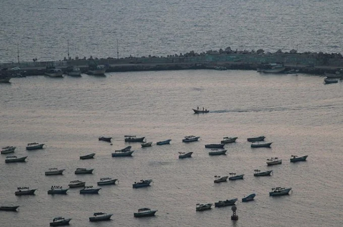 Israel restricts Gaza Strip fishing as punishment for ‘fire balloons’