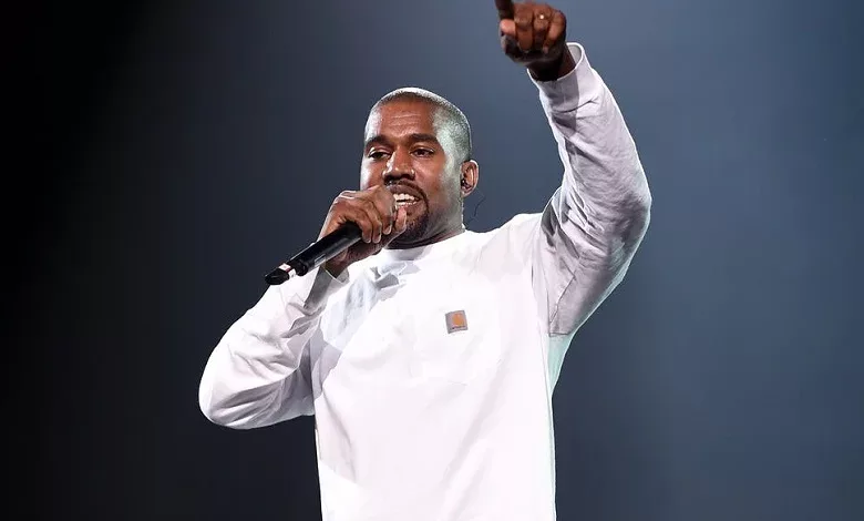 Kanye West breaks down in tears during concert
