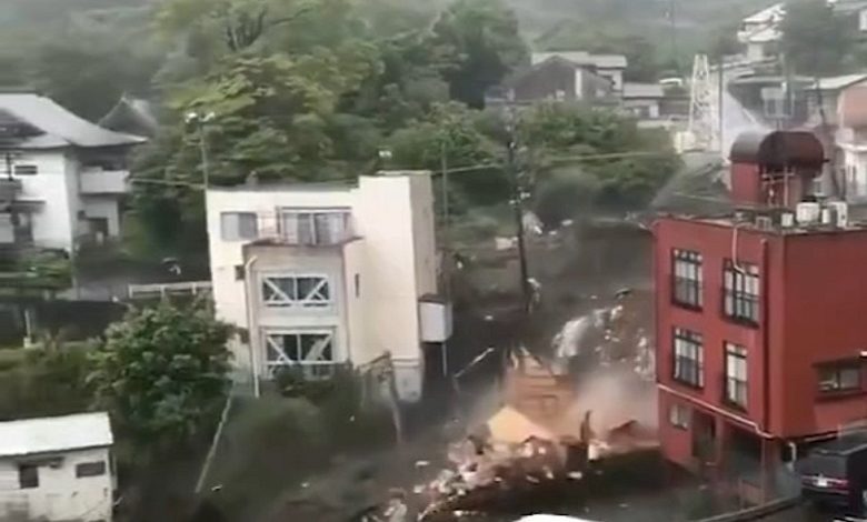 Landslides in Japan, 19 people missing - videos