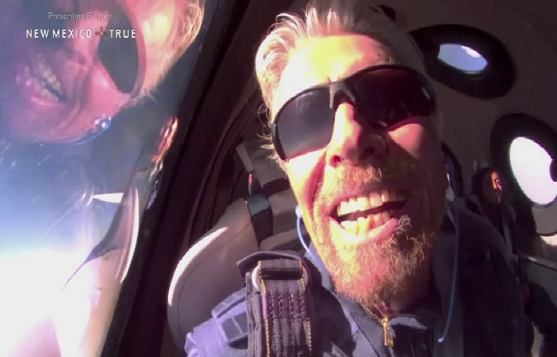 Richard Branson, first billionaire who made a trip into space - video