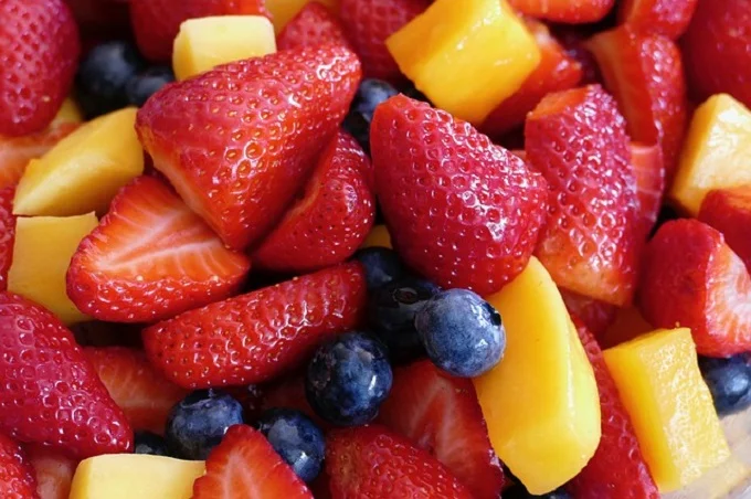Top 9 most useful berries and fruits