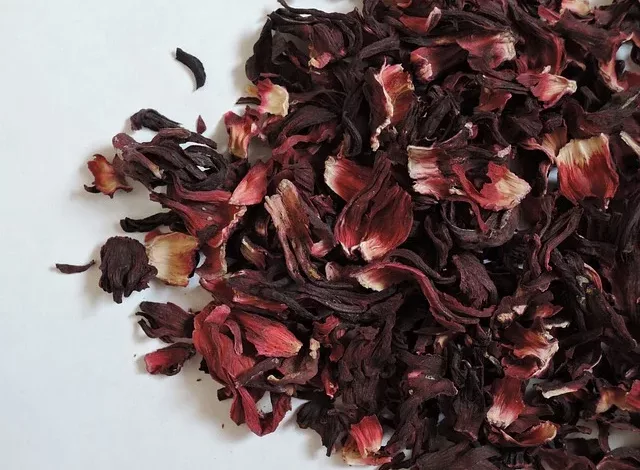 8 health benefits of hibiscus tea that will rejuvenate you